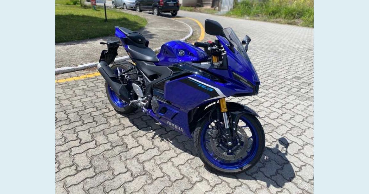 YAMAHA YZF R3