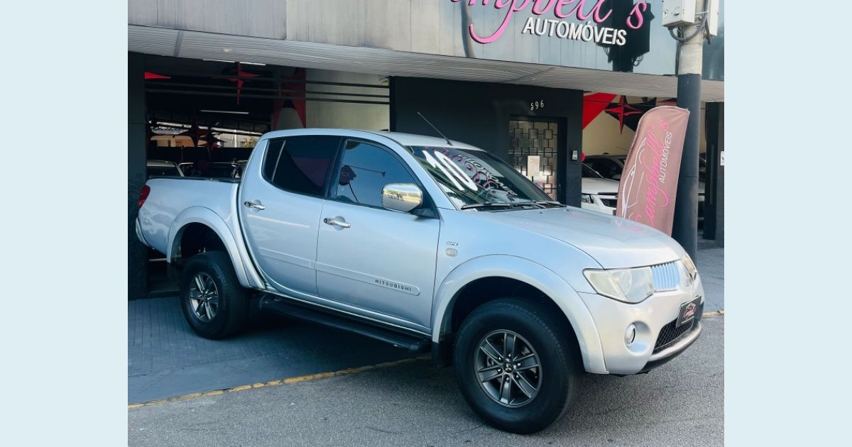 MITSUBISHI L200 TRITON