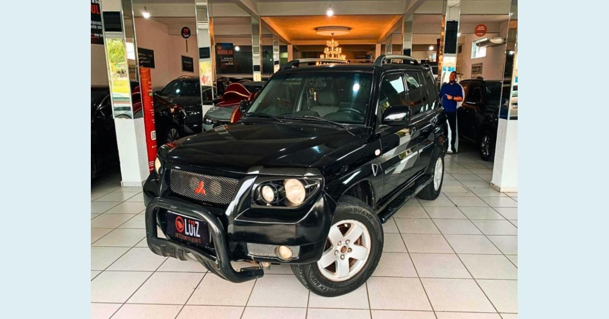 MITSUBISHI PAJERO TR4