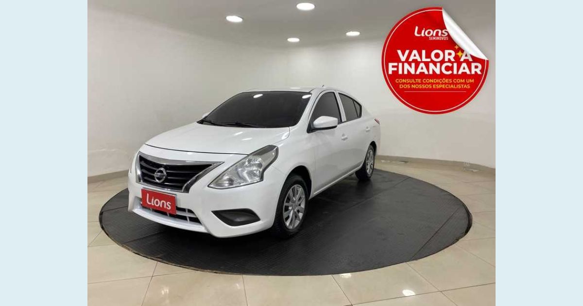 NISSAN VERSA