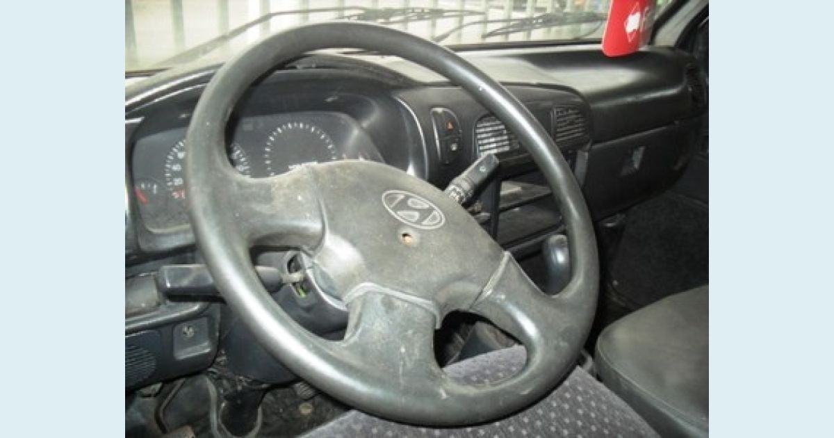 HYUNDAI H100