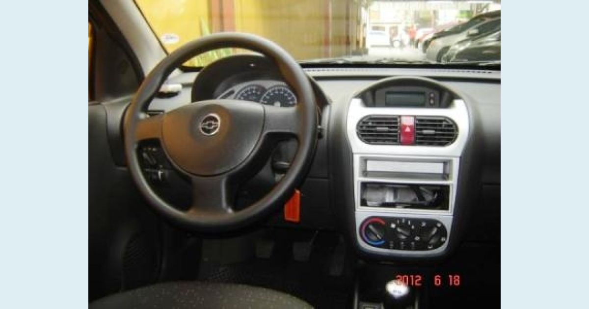 CHEVROLET CORSA