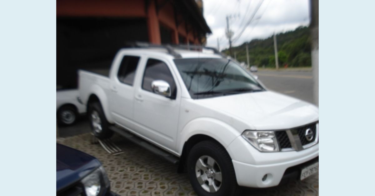 NISSAN FRONTIER