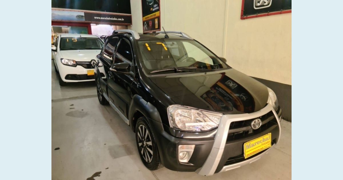 TOYOTA ETIOS CROSS