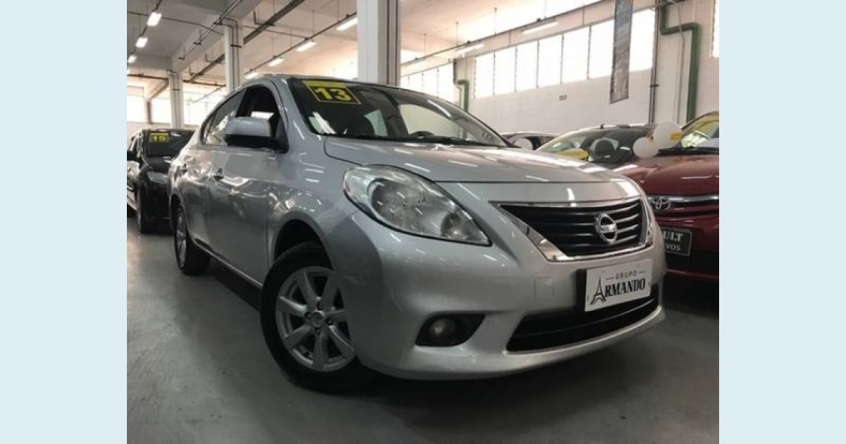 NISSAN VERSA