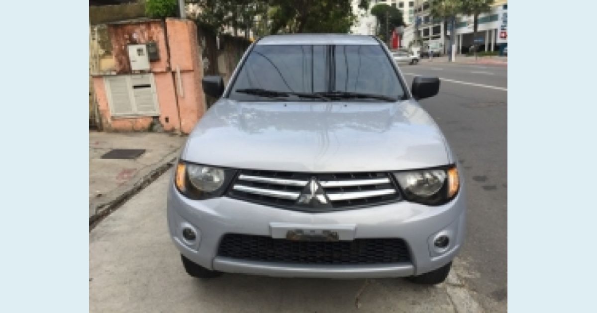 MITSUBISHI L200 TRITON