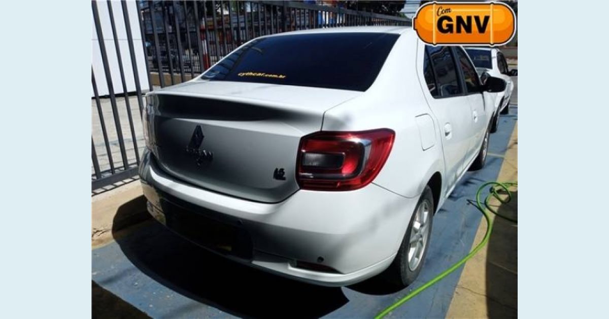 RENAULT LOGAN
