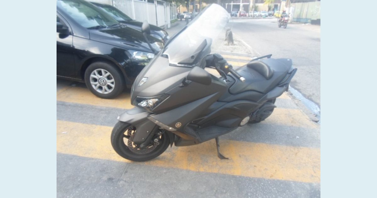 YAMAHA TMAX