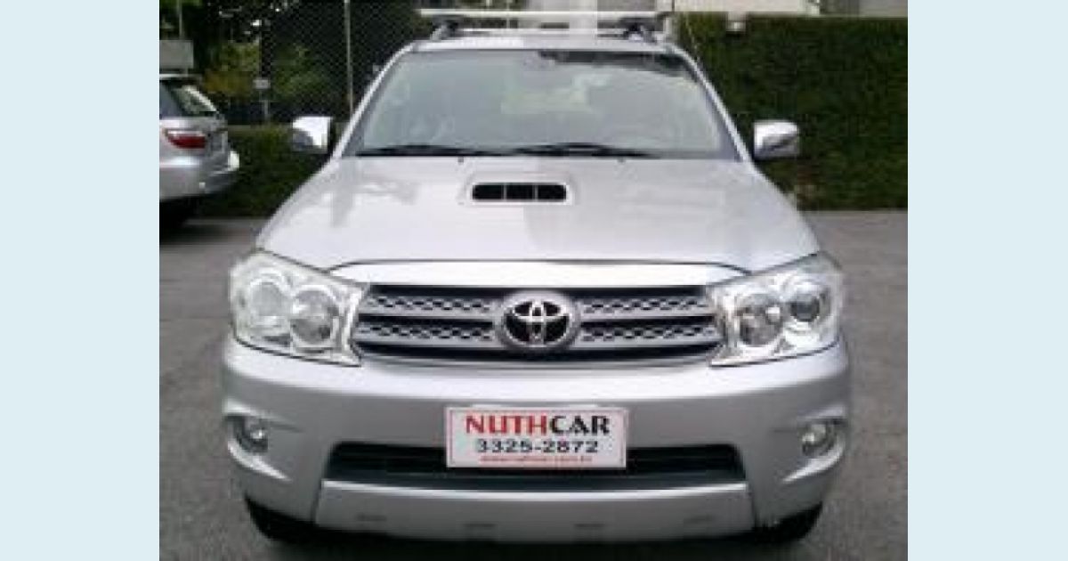 TOYOTA HILUX SW4