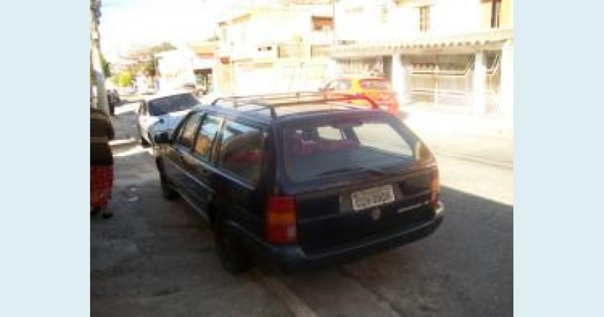 VOLKSWAGEN QUANTUM