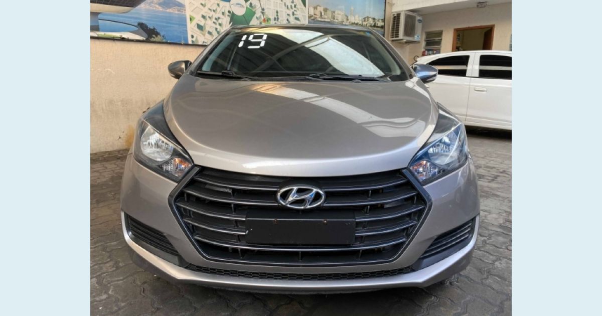 HYUNDAI HB20