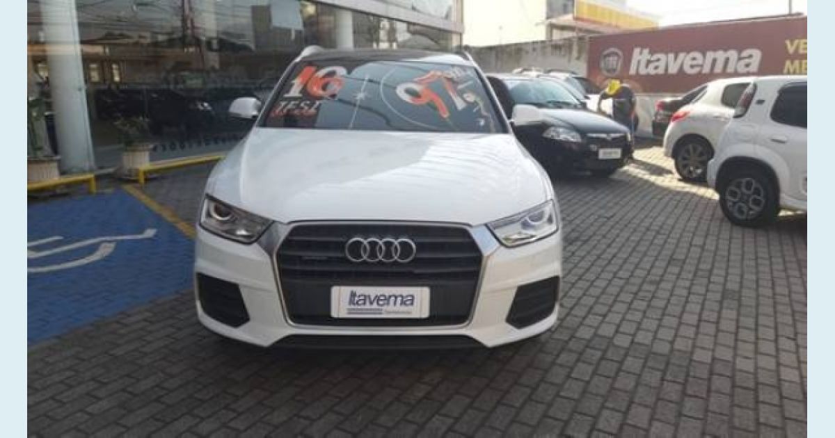 AUDI Q3