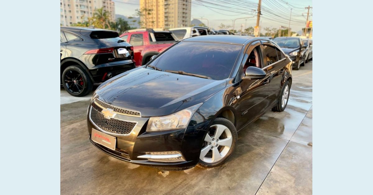 CHEVROLET CRUZE