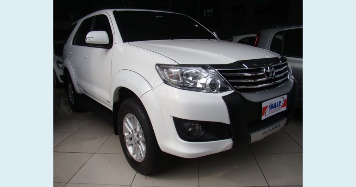 TOYOTA HILUX SW4