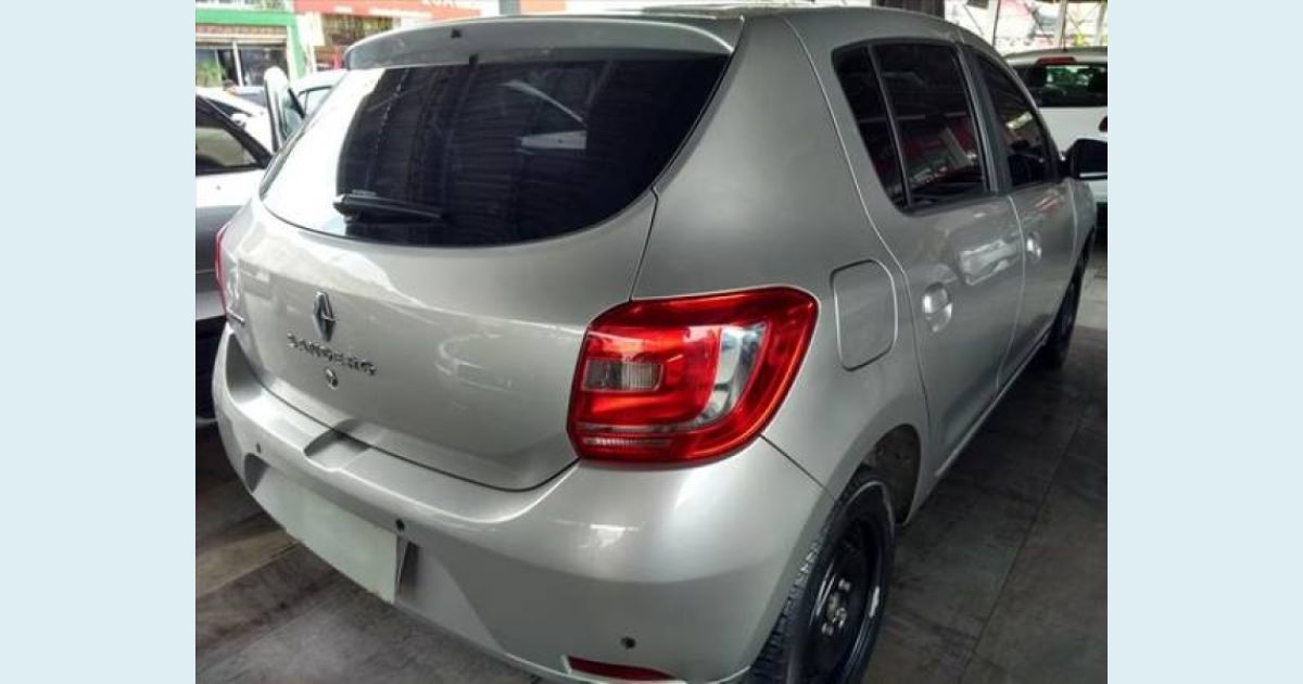 RENAULT SANDERO