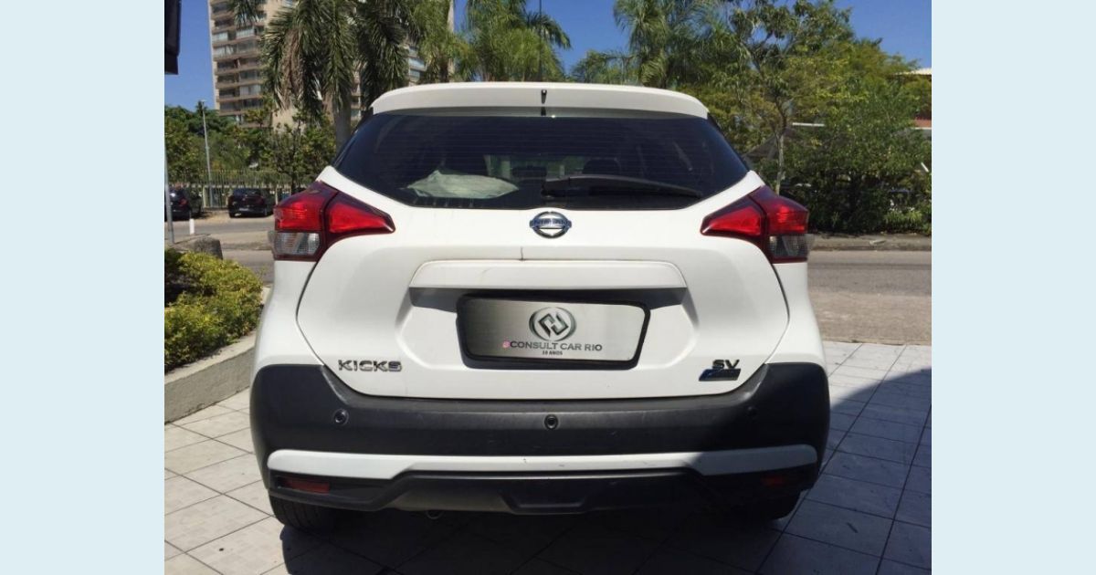 NISSAN KICKS