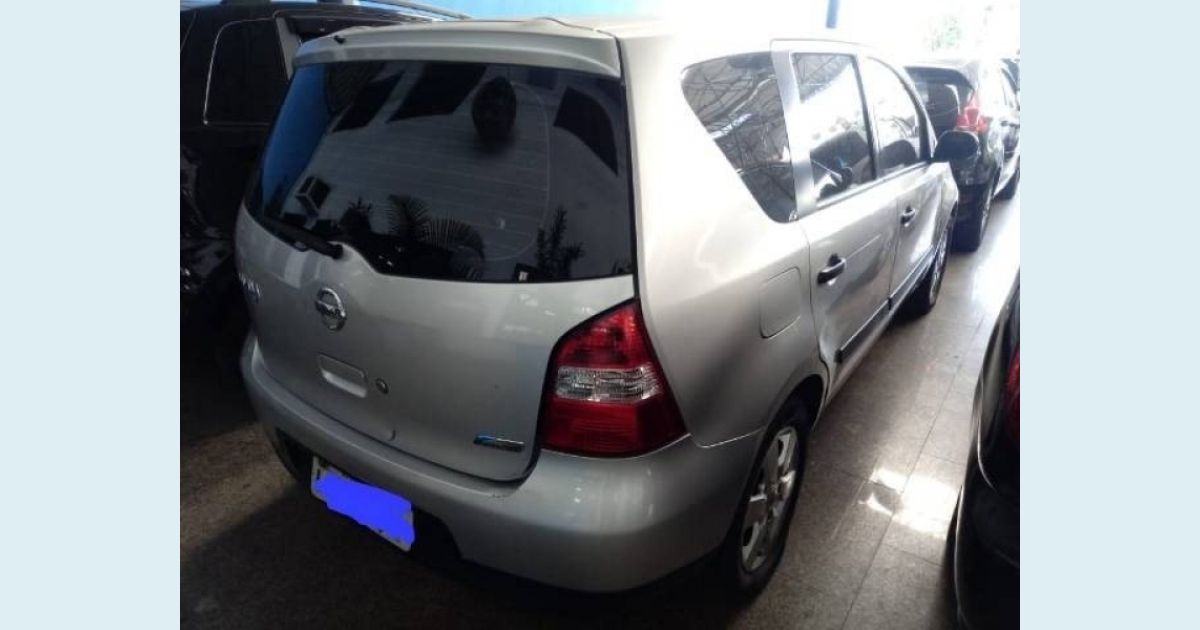NISSAN LIVINA