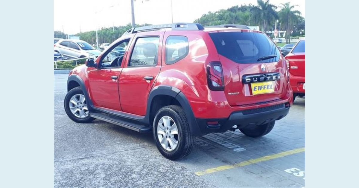 RENAULT DUSTER