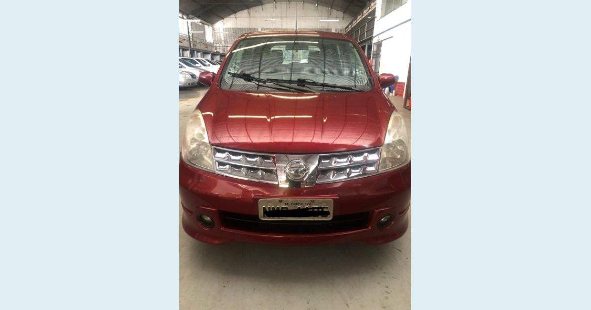 NISSAN LIVINA