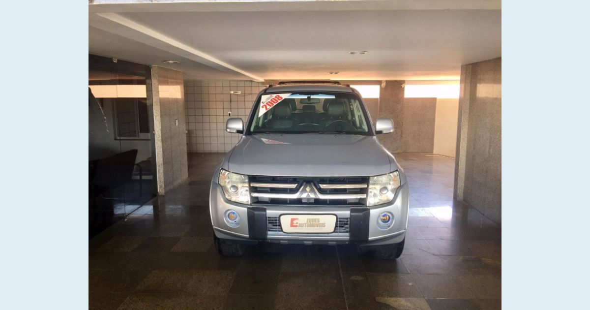 MITSUBISHI PAJERO FULL