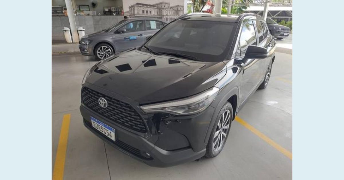 TOYOTA COROLLA CROSS
