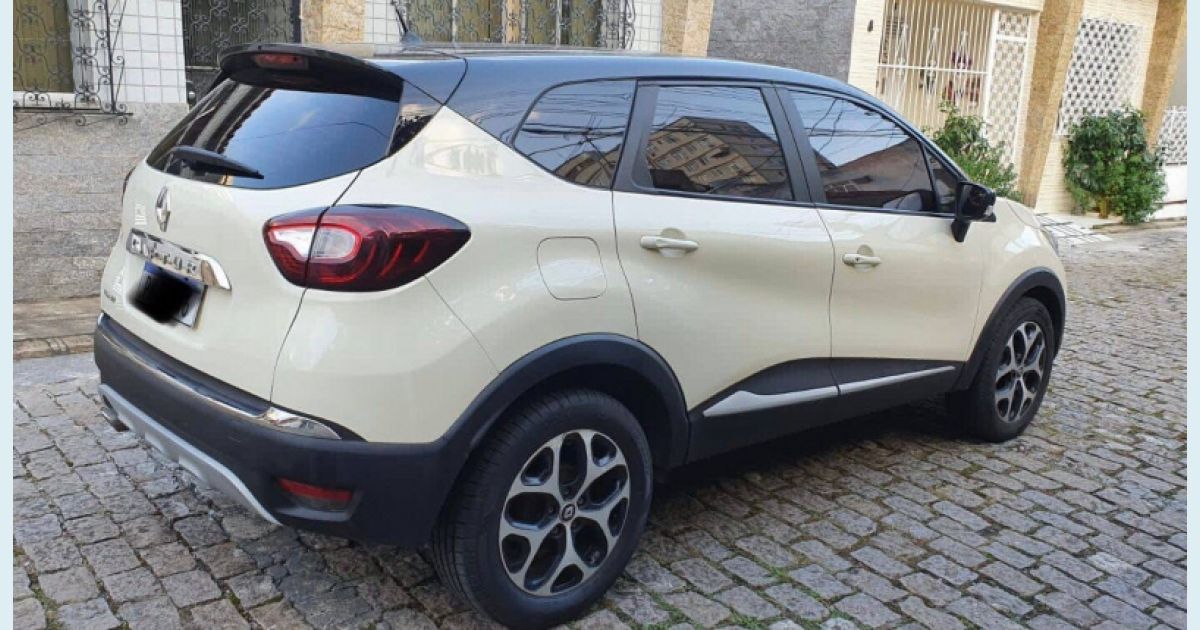 RENAULT CAPTUR