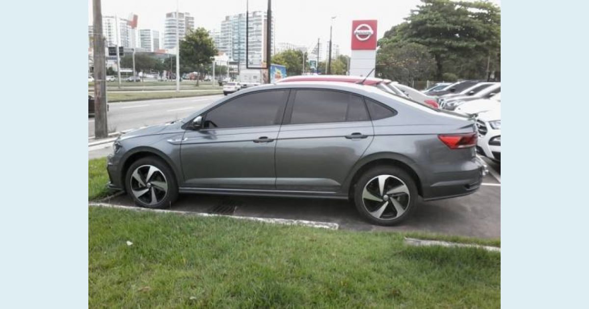VOLKSWAGEN VIRTUS