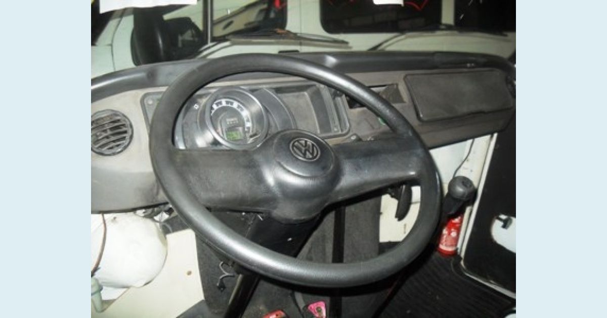 VOLKSWAGEN KOMBI