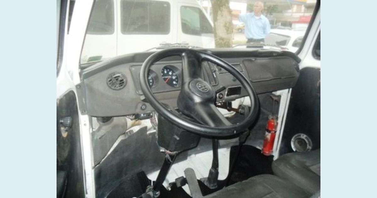 VOLKSWAGEN KOMBI
