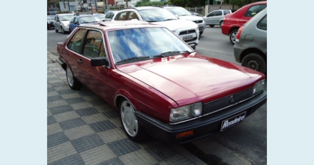 VOLKSWAGEN SANTANA