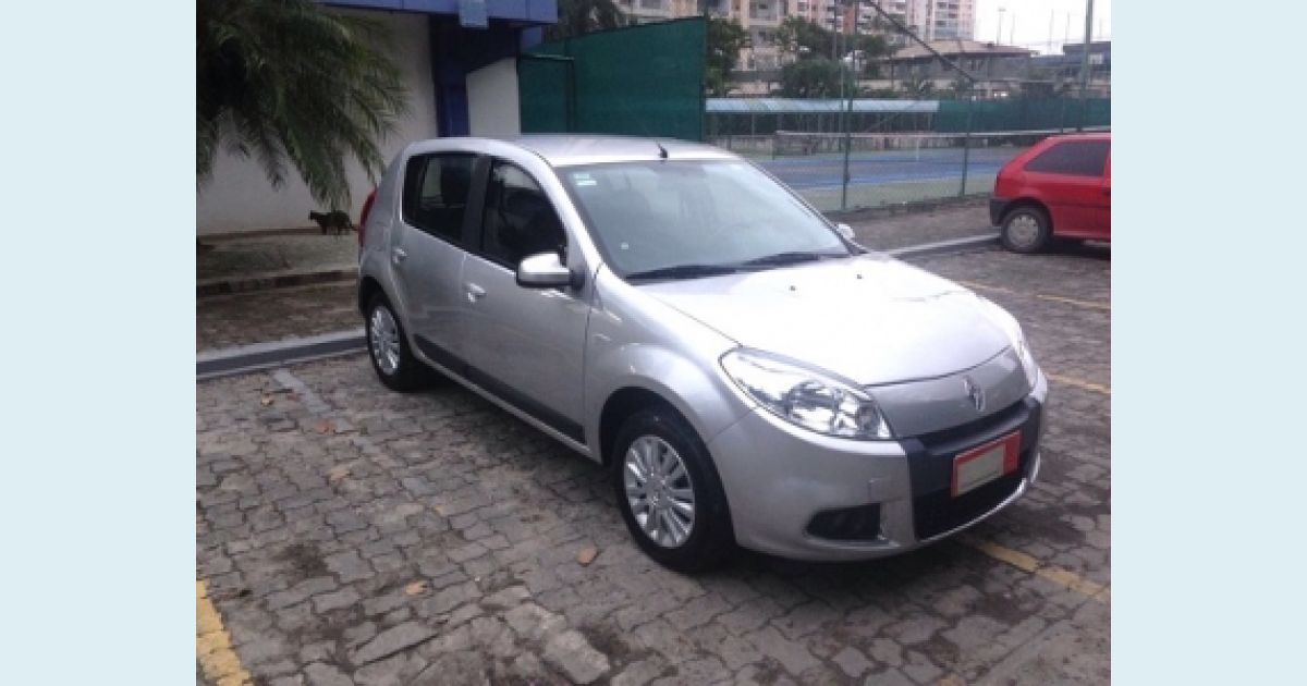 RENAULT SANDERO