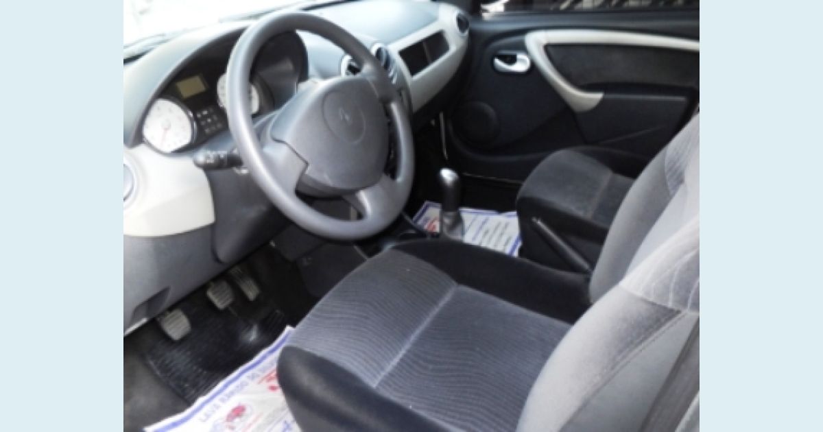RENAULT SANDERO