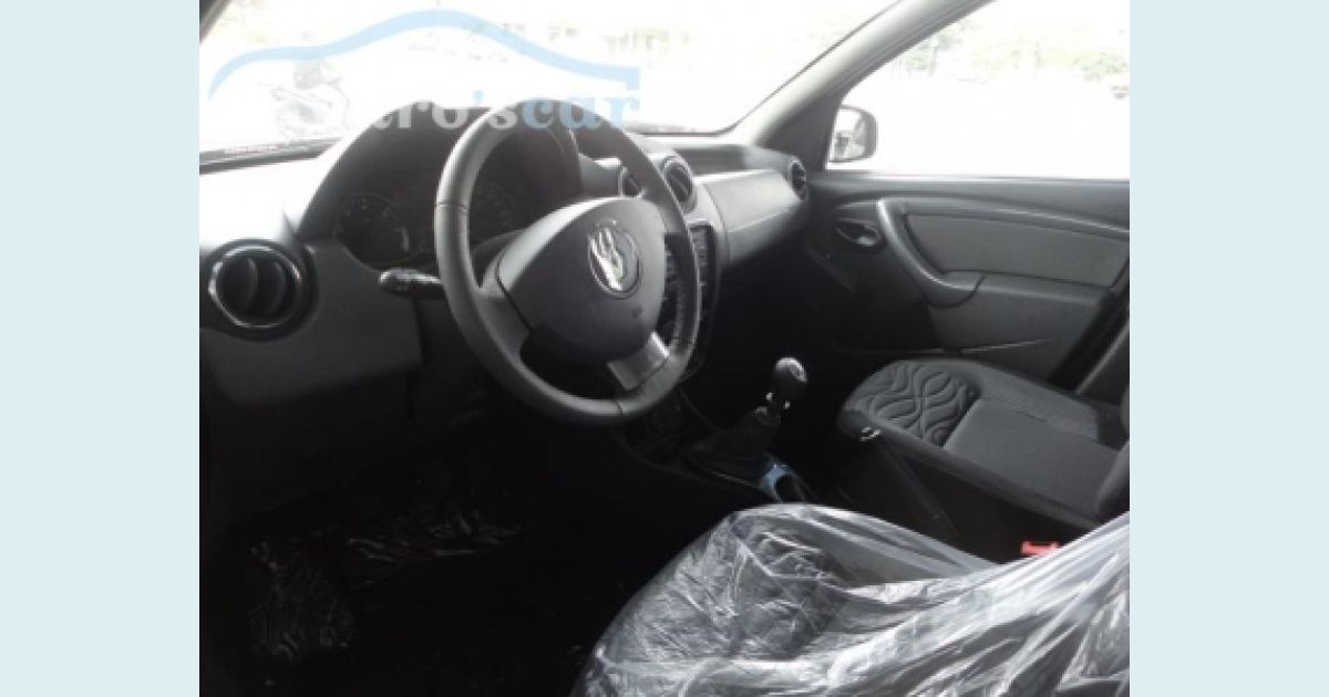RENAULT DUSTER