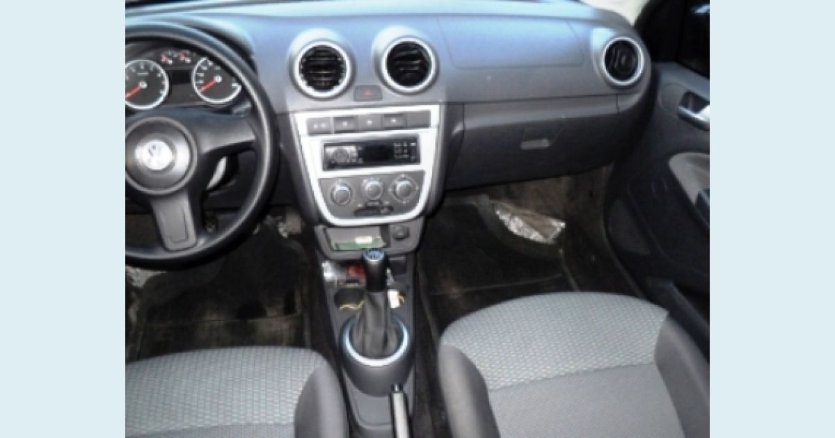 VOLKSWAGEN GOL