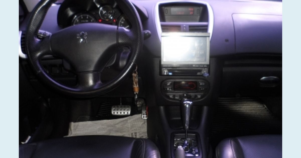 PEUGEOT 207