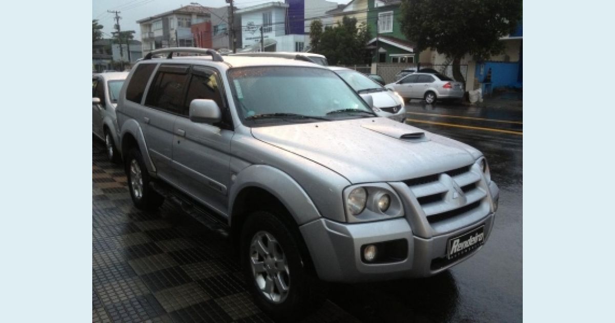 MITSUBISHI PAJERO SPORT