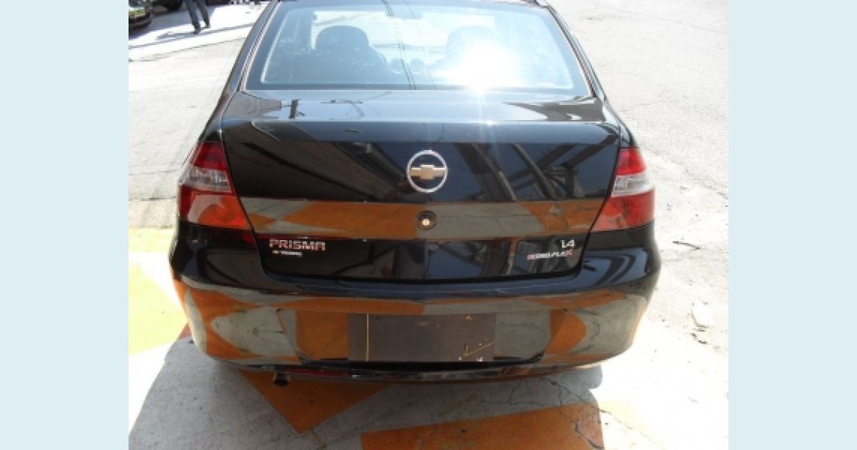 CHEVROLET PRISMA