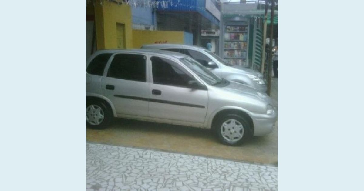 CHEVROLET CORSA