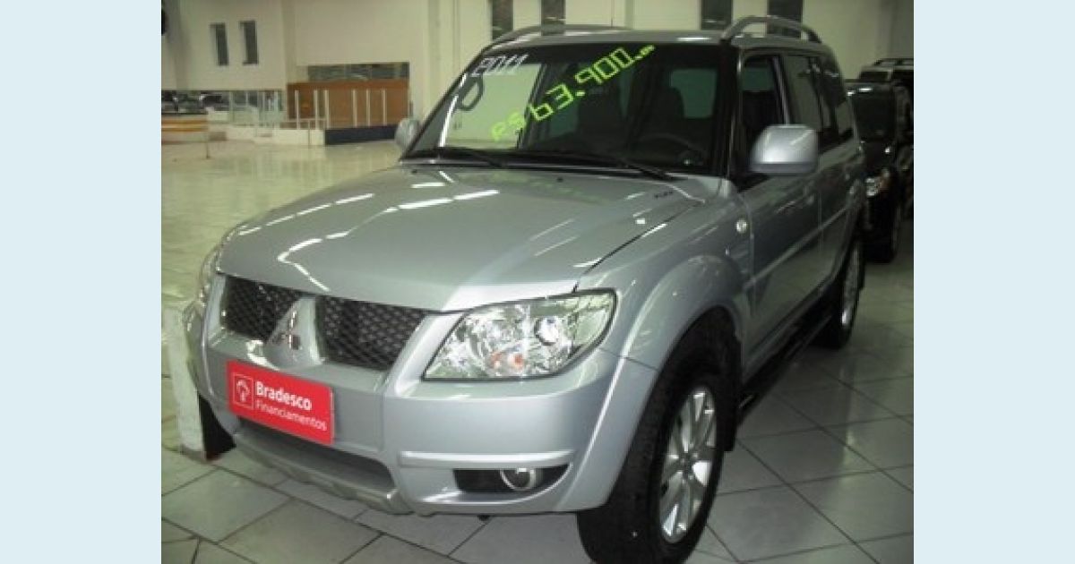 MITSUBISHI PAJERO TR4