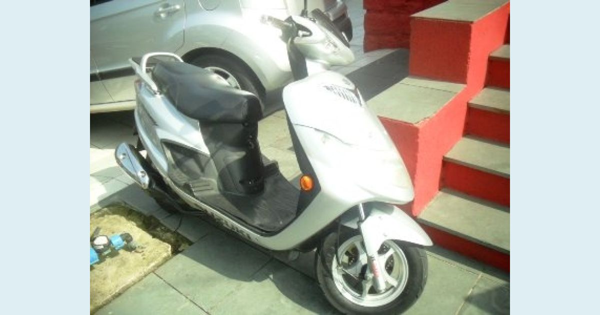 SUZUKI BURGMAN 125 AUTOMATIC