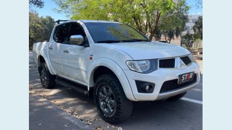MITSUBISHI L200 TRITON