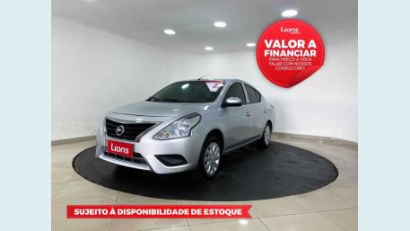 NISSAN VERSA