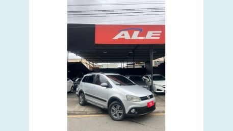 VOLKSWAGEN SPACE CROSS