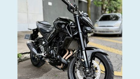 YAMAHA MT-03