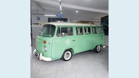 VOLKSWAGEN KOMBI