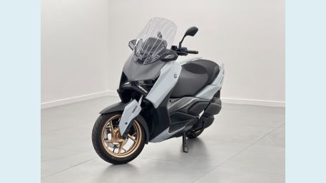 YAMAHA XMAX ABS