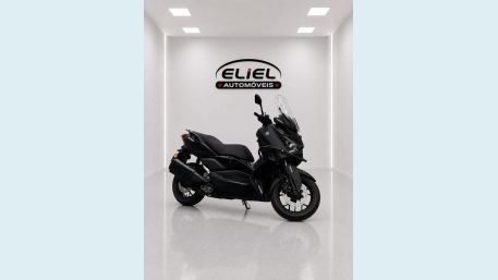 YAMAHA XMAX ABS