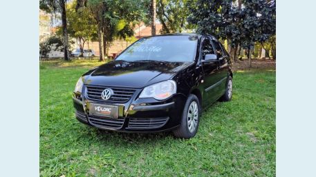 VOLKSWAGEN POLO SEDAN