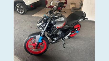 YAMAHA FZ1