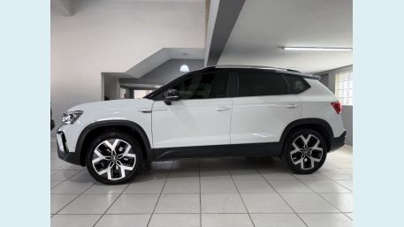 VOLKSWAGEN TAOS
